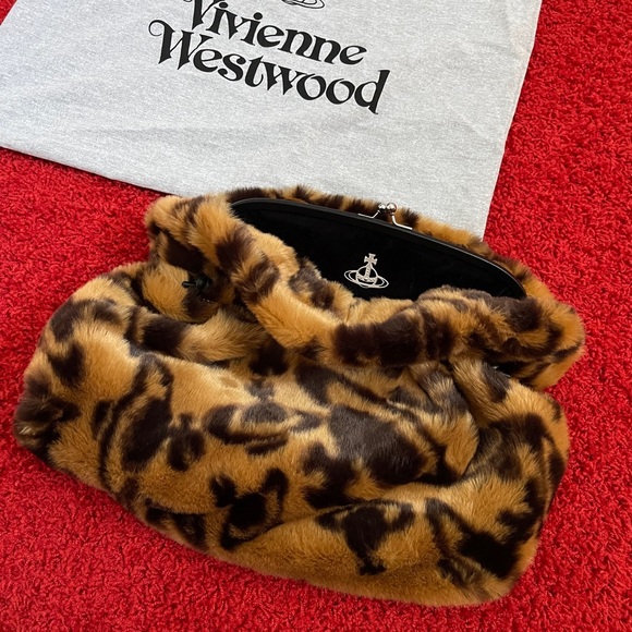 Vivienne Westwood EVA LARGE CLUTCH BRAND NEW W TAG - Picture 5 of 17